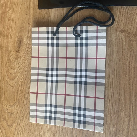 Set of 4 Designer Shopping Bags - Picture 3 of 5